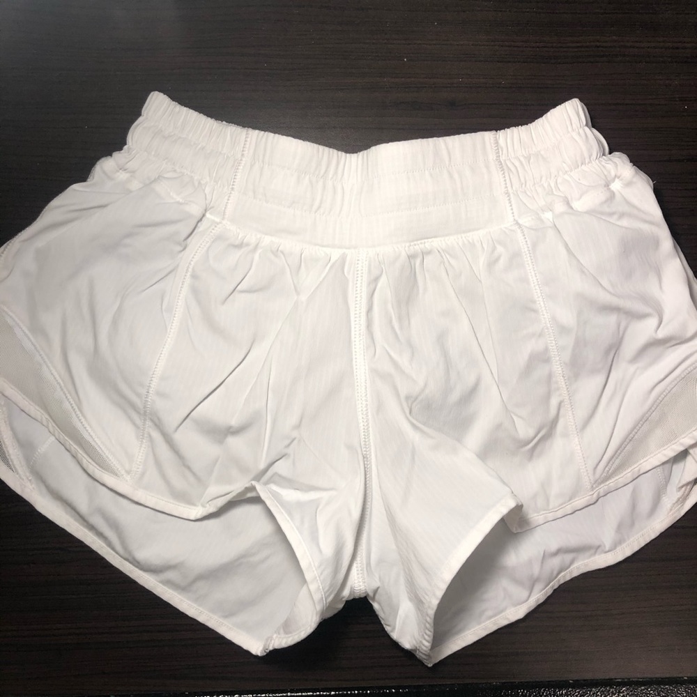 Lululemon Hotty Hot Short 2.5”